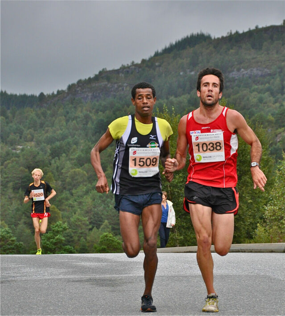 Dobbelt for Mulugeta Zwede i Knarvik DSC_0695