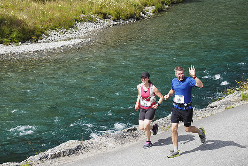 Gloria Vinstedt og Håkon Urdal vant 1. etappe i Rallarvegsløpet 7220052-flaamsdalen.jpg