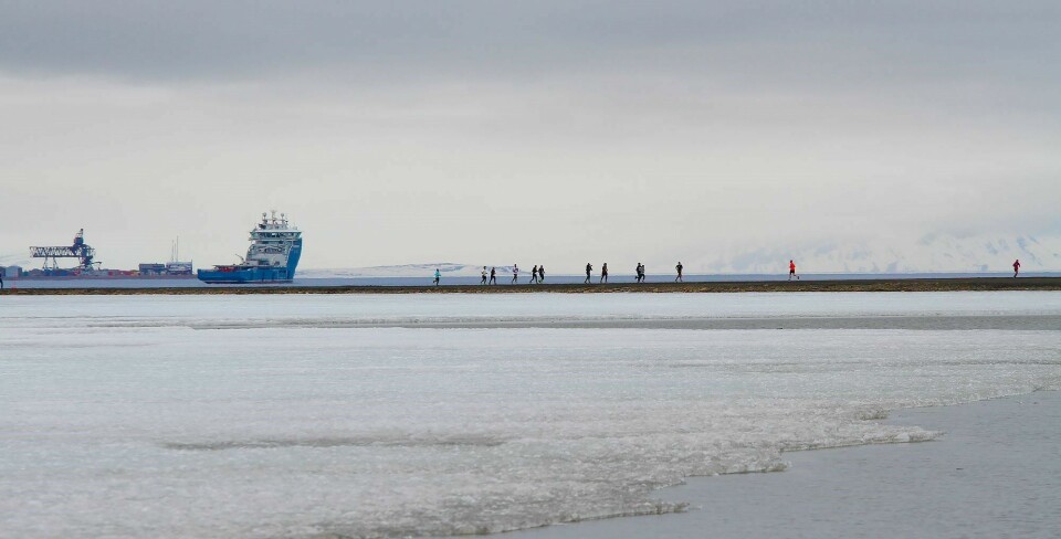 Løpere fra over 25 nasjoner til Spitsbergen Marathon 1. juni Løpere_på_Svalbard.jpg