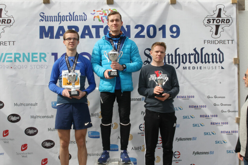 Over 1000 deltagere fullførte strålende Sunnhordland Maraton 1P1A5460.jpg