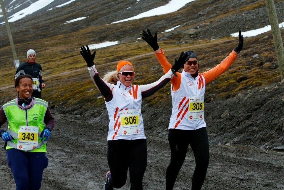 Løpere fra over 25 nasjoner til Spitsbergen Marathon 1. juni Glade_Løpere.jpg