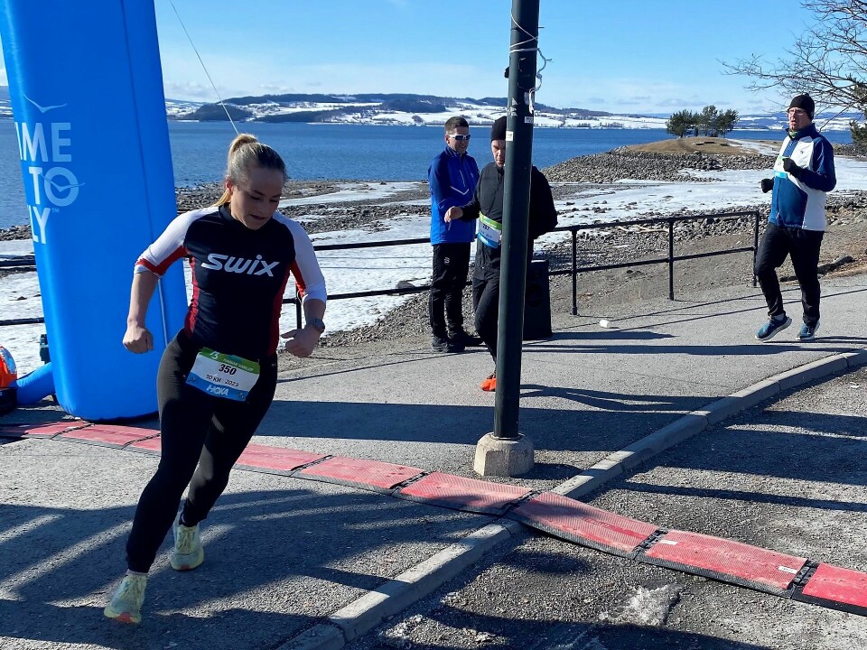 H3 Hamar HOKA Vårløp med 111 deltakere i vårsol 10 km Kristin Vardebakken.jpeg