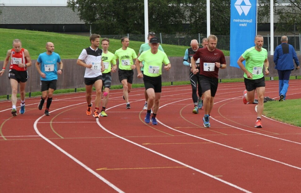 Jørn Hjørungnes vant maraton på heimebane under Nordvest Maraton Start_maraton