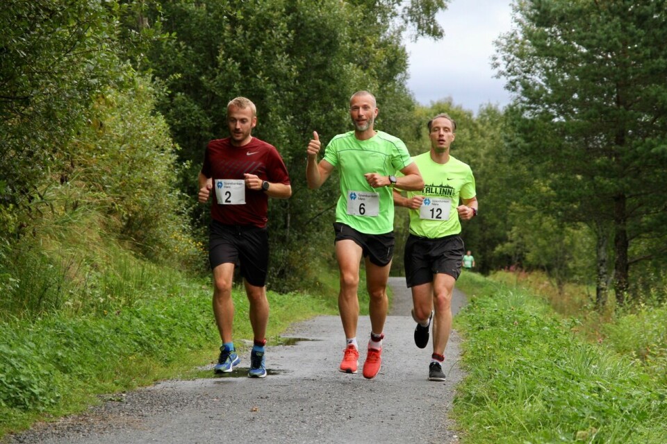 Jørn Hjørungnes vant maraton på heimebane under Nordvest Maraton Joakim_Olsvik