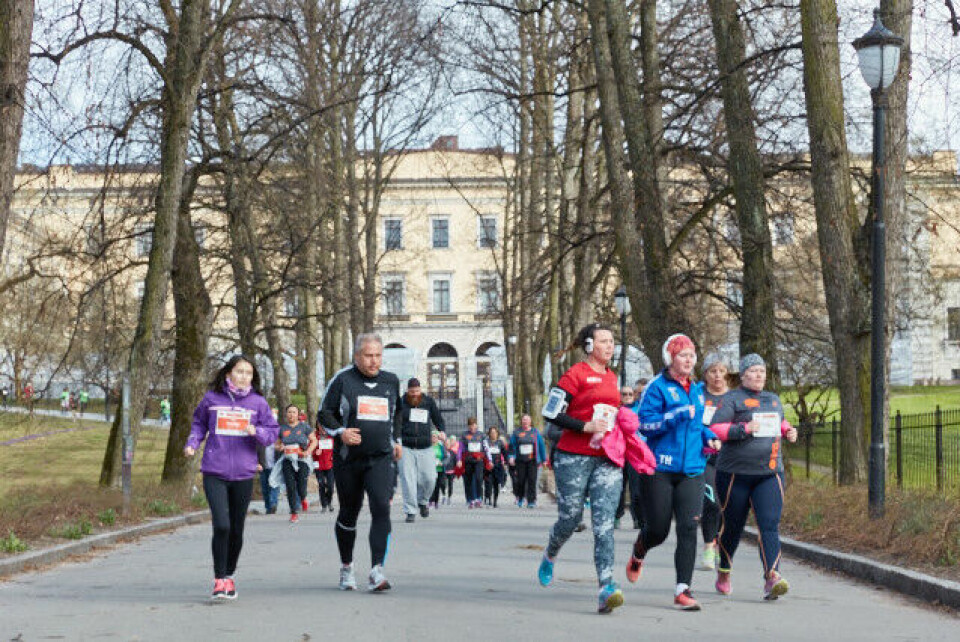 Pernille Antonsen og Hallvard Nilsen vant 5 km i Sentrumsløpet 036_5km_foto_stian_23042016.jpg