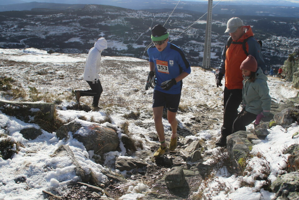 Sol, snø og sno i Skeikampen Opp Tobias ¥wre-Johnsen.jpg