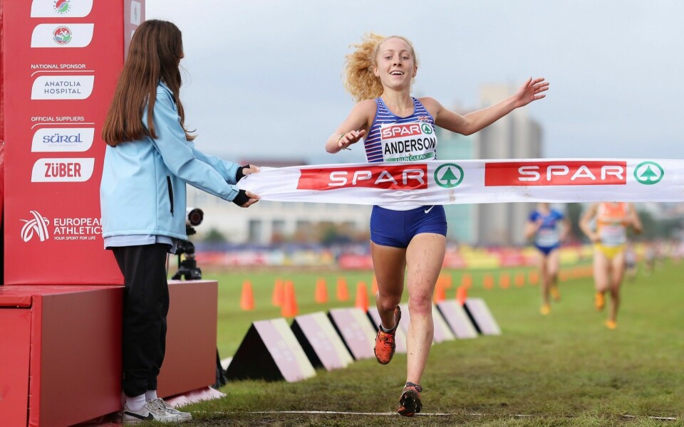 Phoebe Anderson stormer inn til EM-gull i U23-klassen. (Foto: European Athletics) Phoebe Anderson stormer inn til EM-gull i U23-klassen. (Foto: European Athletics)