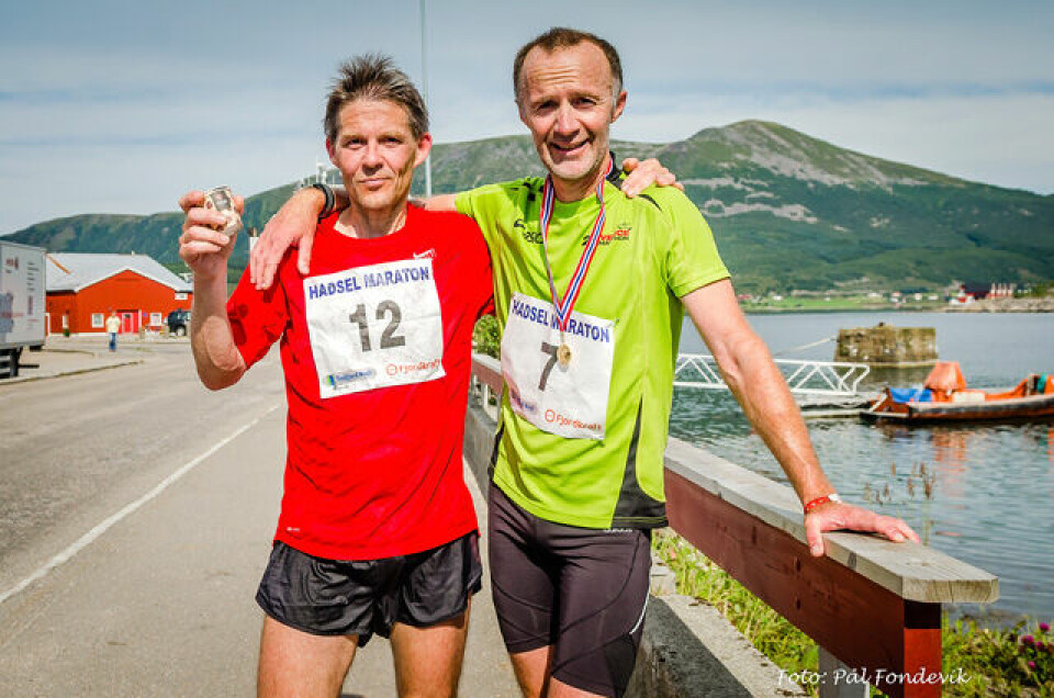 Strålende Hadsel Maraton Vinner-i-helmaraton-Jan-Inge-Dahl-til-venstre-og-toeren-Svein-Eggesvik-til-høyre_ph.jpg