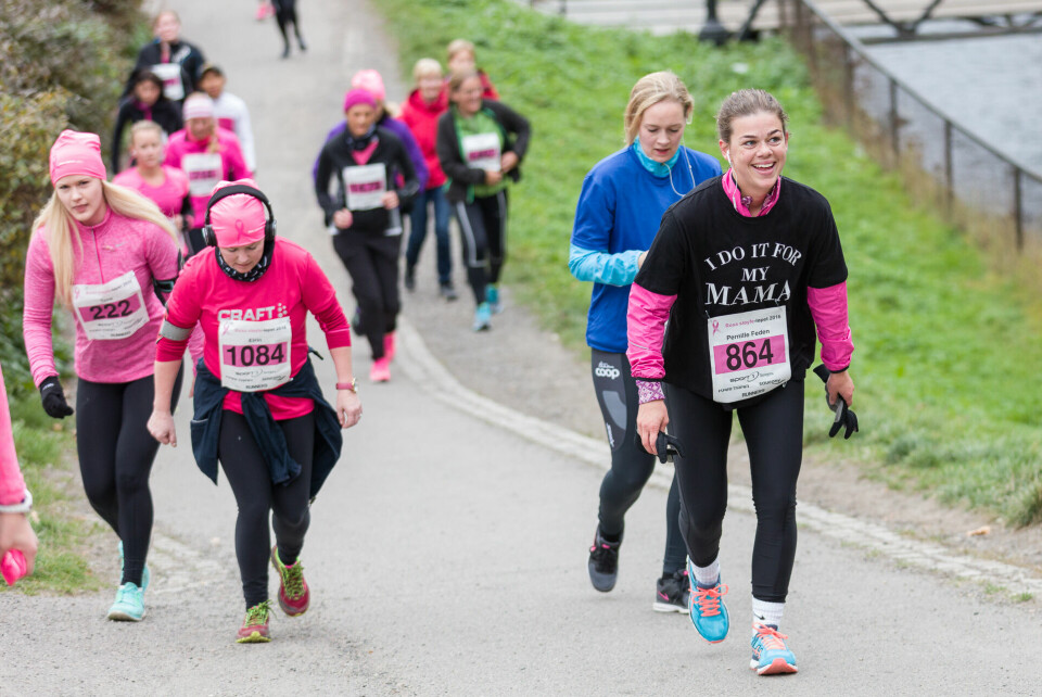 Christina Toogood vant rosa løpsfest til inntekt for brystkreftforskning 289_rosa_sloyfe_16102016.jpg