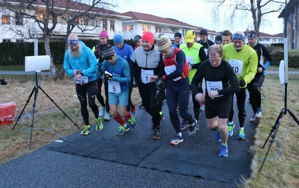 111 løpere fullførte Ålesund Nyttårsmaraton 03_start_maraton.jpg