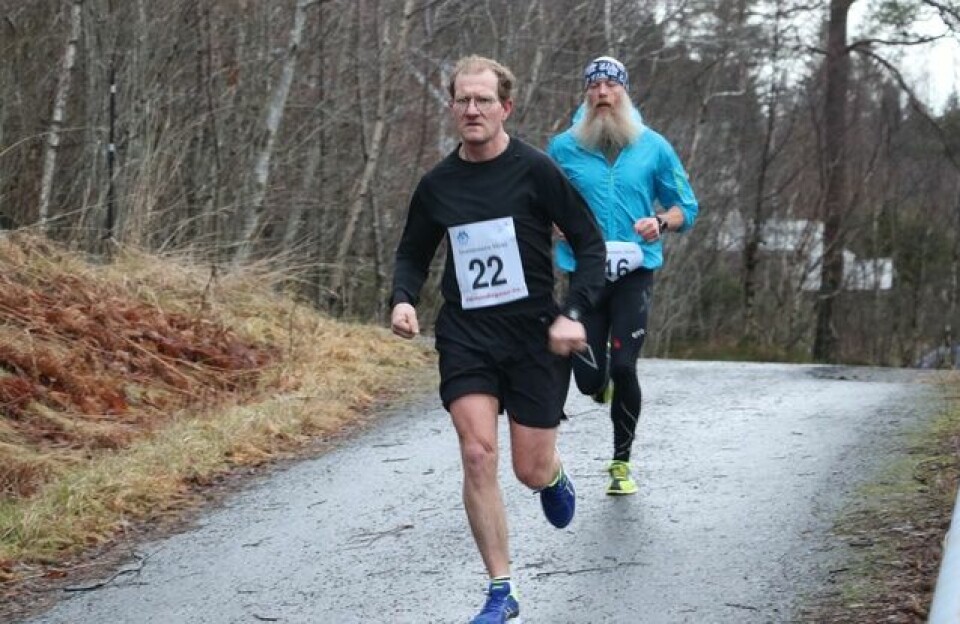 111 løpere fullførte Ålesund Nyttårsmaraton 04_Are_Uran_vinner.jpg