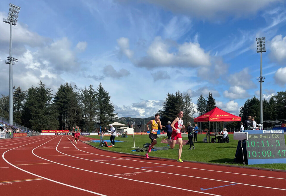 Junior-NM: Vegard Vesterhaug Warnes og Magnus Øyen best på 5000 meter 5000m U20 - De to beste i front.jpg