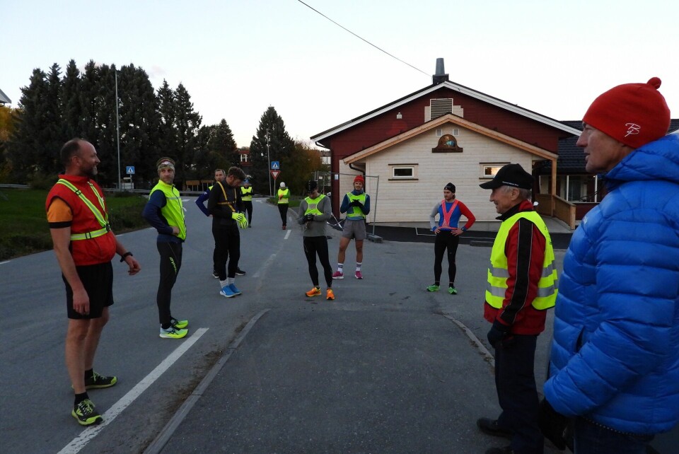 Snøkuten i gang under sommerlige forhold Startere klare til å sende av gårde de på tid.jpg