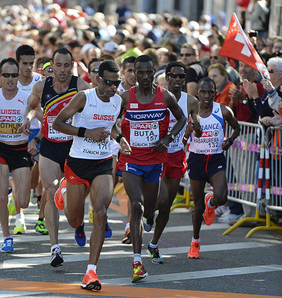 Meucci maratonmester, mens Brox vant Harstad-duellen maraton-menn-18km-Buta-i-tet-i-hovedfeltet_D4N0774.jpg