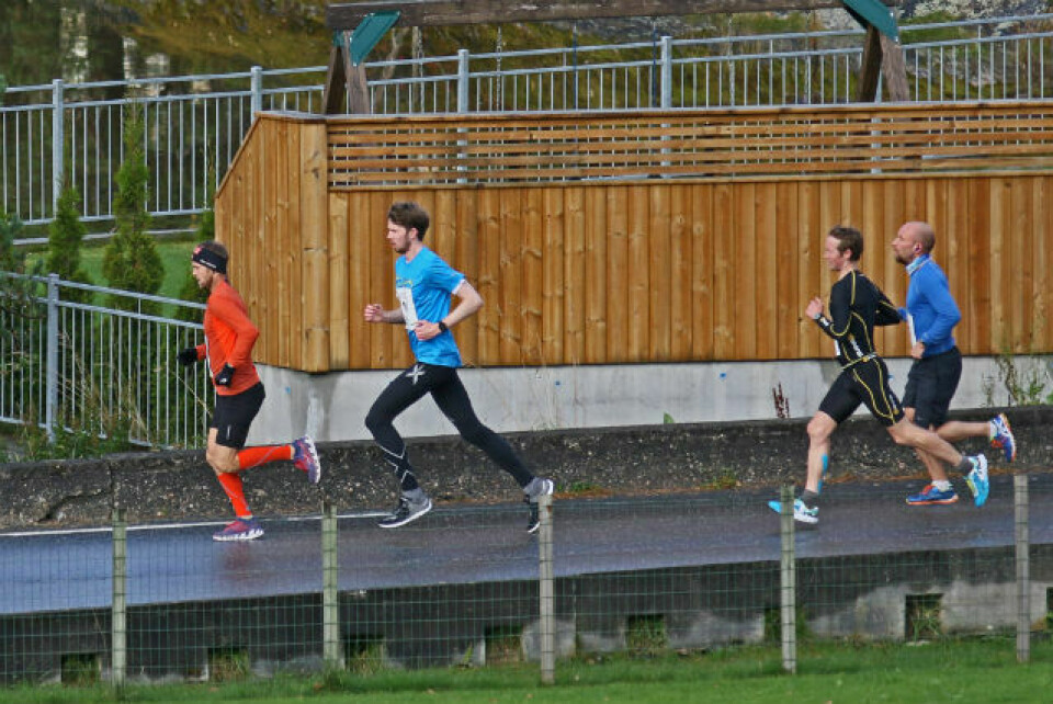 Strålande haustver under Gloppen halvmaraton Teten.jpg