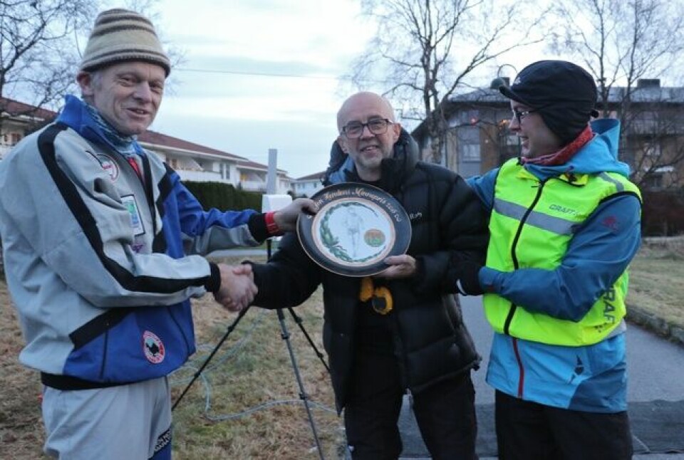 111 løpere fullførte Ålesund Nyttårsmaraton 01_minnepris.jpg