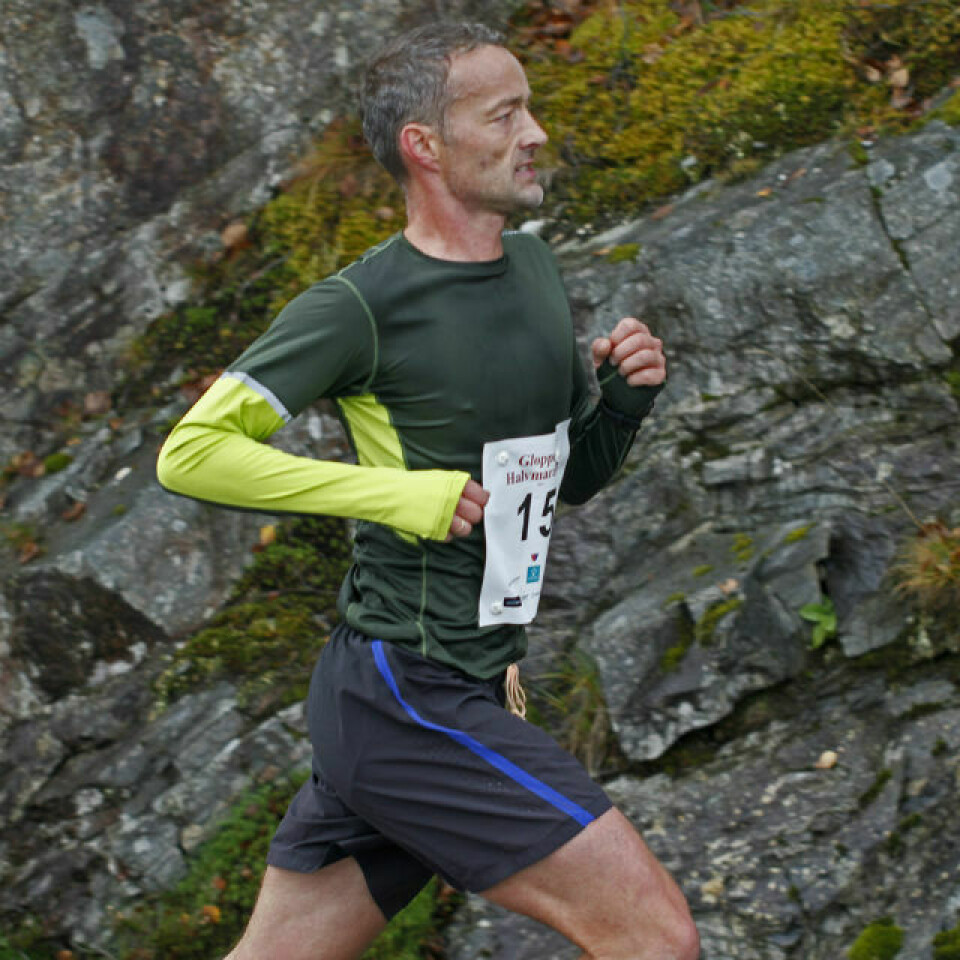 Strålande haustver under Gloppen halvmaraton Gisle Skjoelberg.jpg