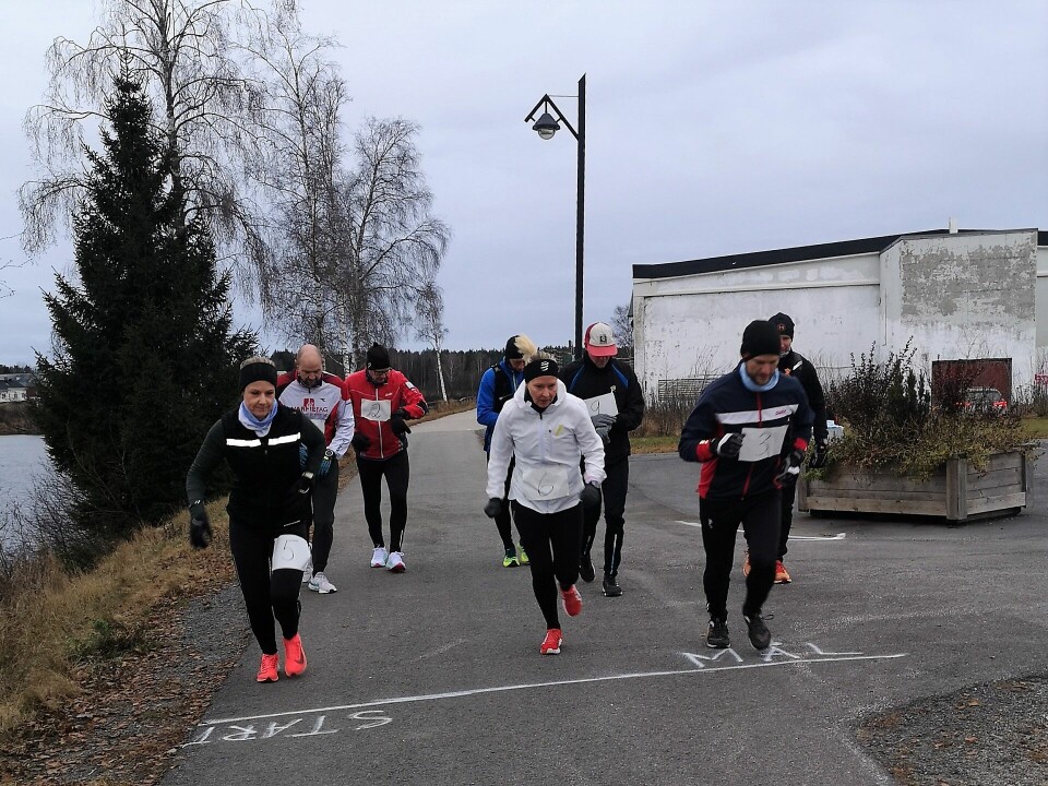 Vinteren kom da Kondisløpet i Elverum rundet av sesongen Start halvmaraton.jpg