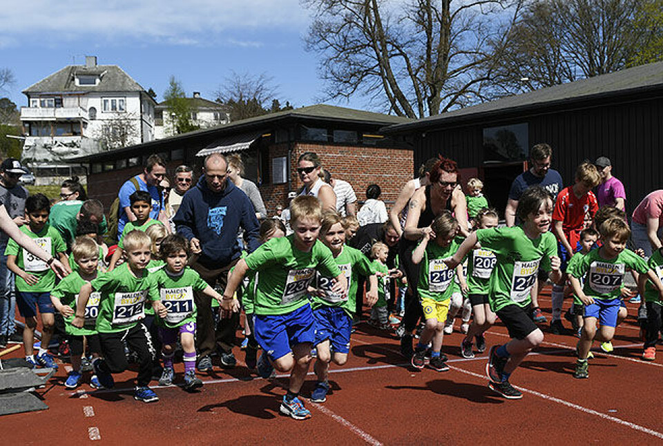 Tessa Frenay og Emil Wingstedt vant mila i Halden Byløp 50D9208-300m-start.jpg