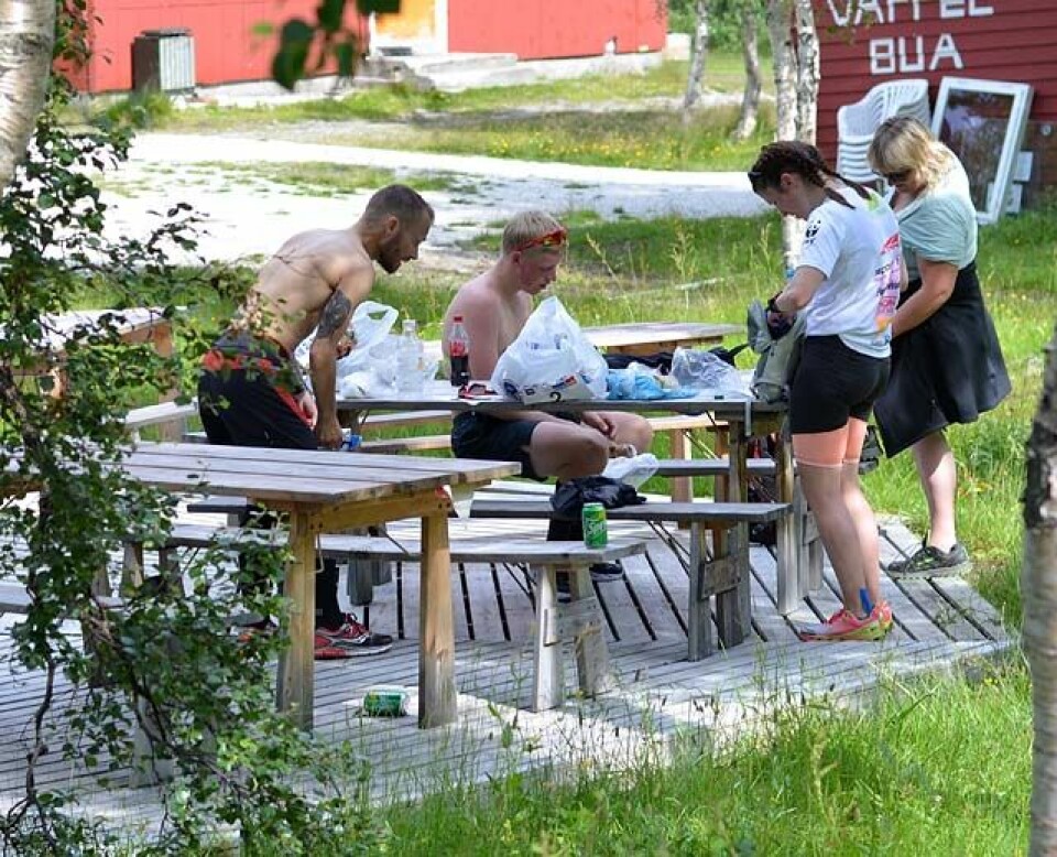 Svein Ove Risa og Therese Falk leder Rallarvegsløpet 1_piknik2_DSC_0656.jpg