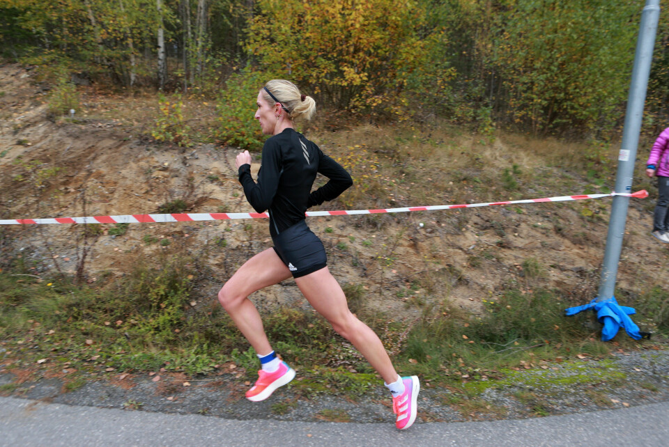 Mezngi og Grøvdal best på 10 km i 2020 omregnet etter veterantabellene 200m_igjen_Karoline_B_Groevdal_2560_AZ3T4608.jpg