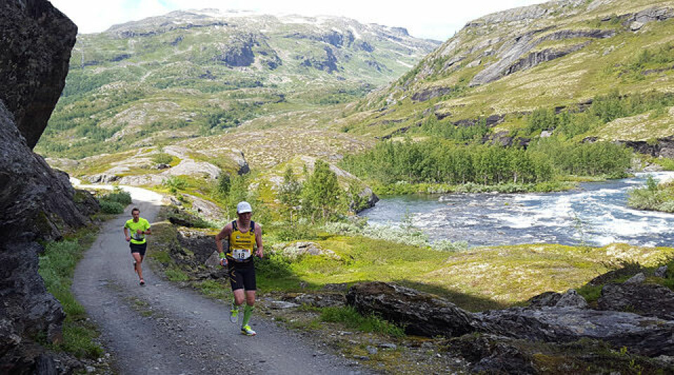 Svein Ove Risa og Therese Falk leder Rallarvegsløpet 0_Teten_20160723_152713.jpg
