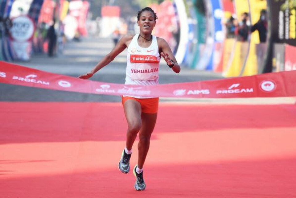 Yehualaw løper inn til ny verdensrekord på 10 km på 29:14. (Foto: World Athletics) Yehualaw løper inn til ny verdensrekord på 10 km på 29:14. (Foto: World Athletics)