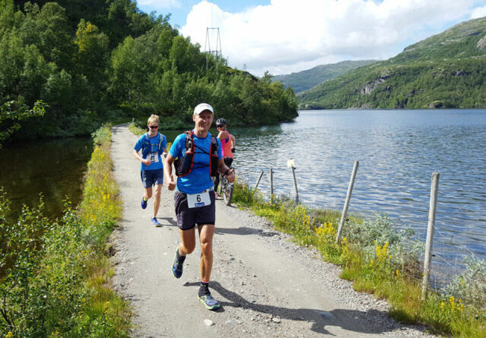 Svein Ove Risa og Therese Falk leder Rallarvegsløpet 0_Blikk_20160723_155421(0).jpg
