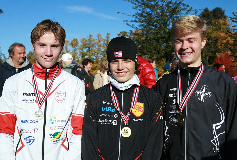 Philip Massacand dro til fra start og tok NM-tittelen i M17 i NM terrengløp G16_pall_1280_AZ3T8102.jpg