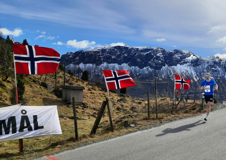 Klypetussen feiret 40-årsdagen med motbakkeløp Maal_nr2..jpg