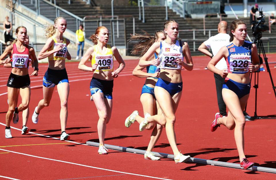 Mellom- og langdistanseløperne sørget for mange poeng til Norge første dag i landskampen 3000m_U20_kvinner_norske_i_tet_AZ3T8538.jpg