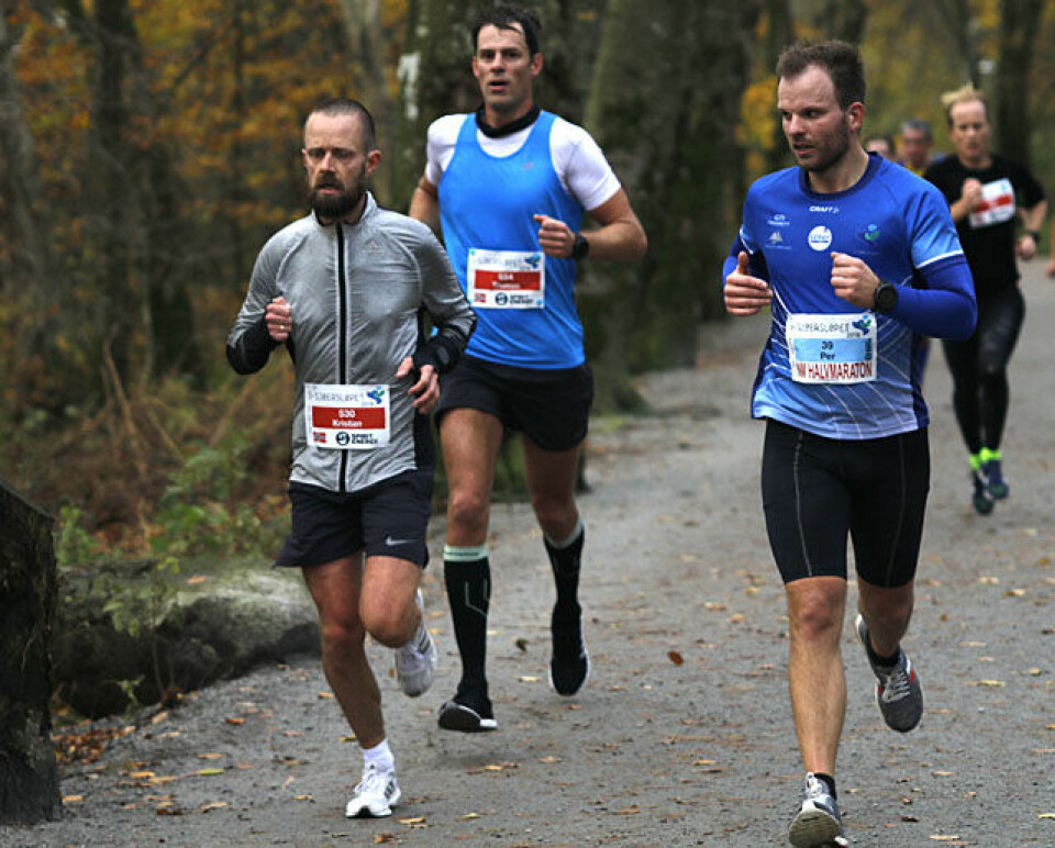 Runa Falch og Senay Fissehatsion vant halvmaraton-NM innlagt i 3-sjøers løpet _N9A2708_Kristian_Norland_Thomas_Wiik_og_Per_Ramsoe.jpg