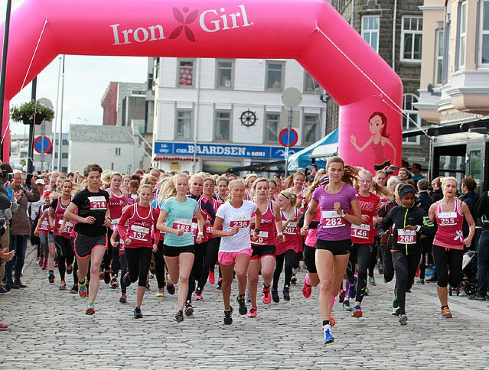 268 Irongirls: Mange på startstreken. (Foto: Kjell Vigestad) 268 Irongirls: Mange på startstreken. (Foto: Kjell Vigestad)