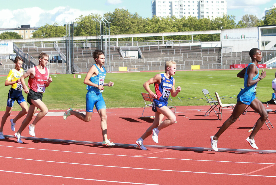 Mellom- og langdistanseløperne sørget for mange poeng til Norge første dag i landskampen 5000m_U23_menn_Finnen_drar_AZ3T9139.jpg