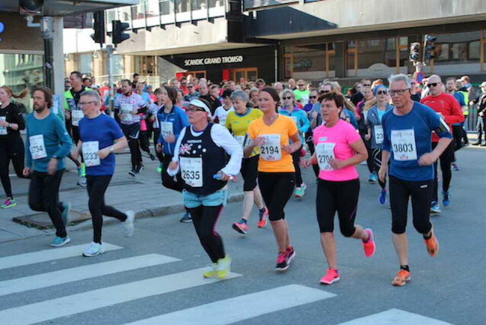 Midnight Sun Marathon : Vilt, vakkert og mange gode prestasjoner Start_mila.jpg
