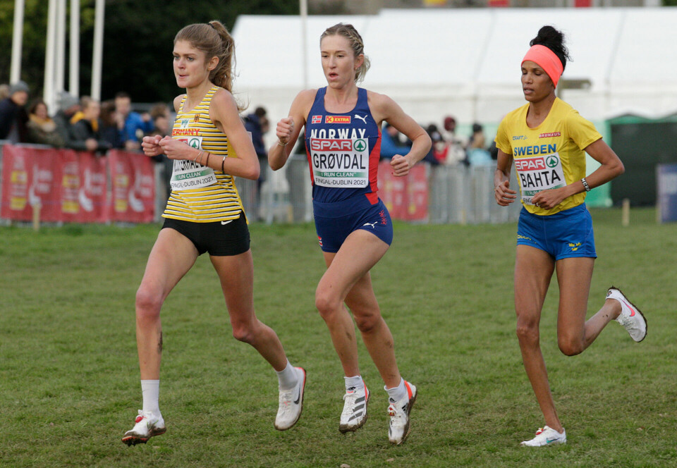 Karoline Bjerkeli Grøvdal med EM-gull etter imponerende løp klosterhalfen_groevdal_mehta_senior_damer_F6C4153.jpg