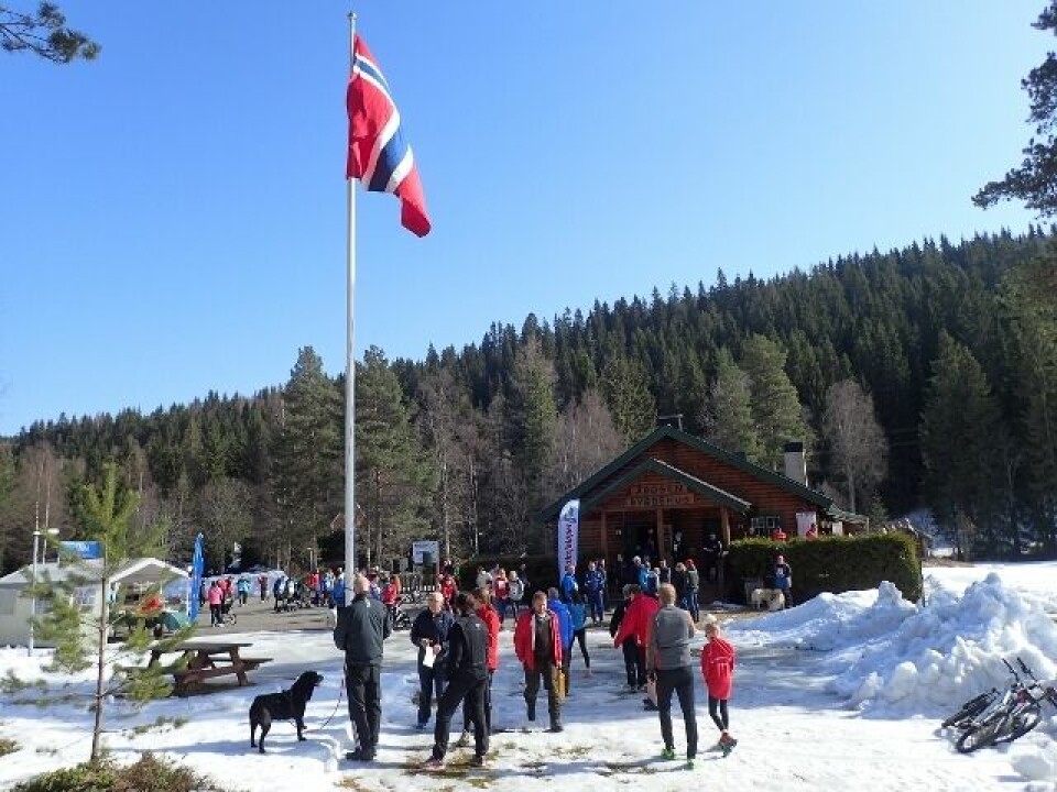 Baksjøløpet i supervær med største deltagelse på 21 år P4154265_Grendehuset (640x480).jpg