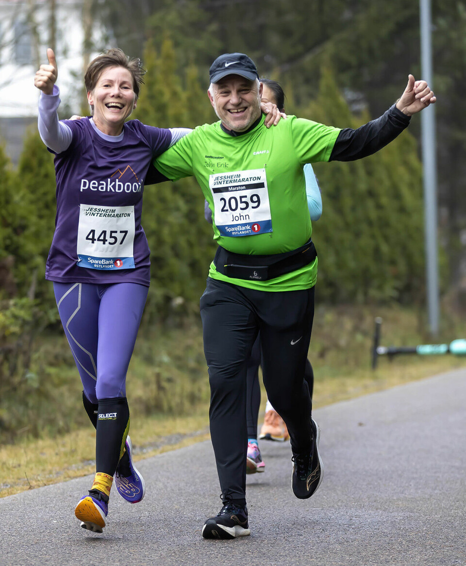 Anne Woldmos vei tilbake: Annus horribilis? Anne-Woldmo-og-John-Erik-Lein-fra-Team-Kondis-jublet-for-Vintermaraton.jpg