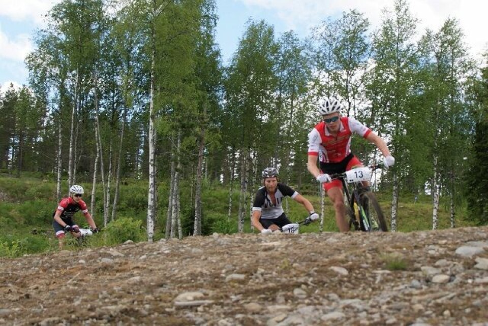 Fra Hedmarksvidda Rundt i 2017 der Jonas Amundsen, Martin Ohlsson og Anders Karlsen passerer Gåsbu. (Foto: Stein Arne Negård) Fra Hedmarksvidda Rundt i 2017 der Jonas Amundsen, Martin Ohlsson og Anders Karlsen passerer Gåsbu. (Foto: Stein Arne Negård)