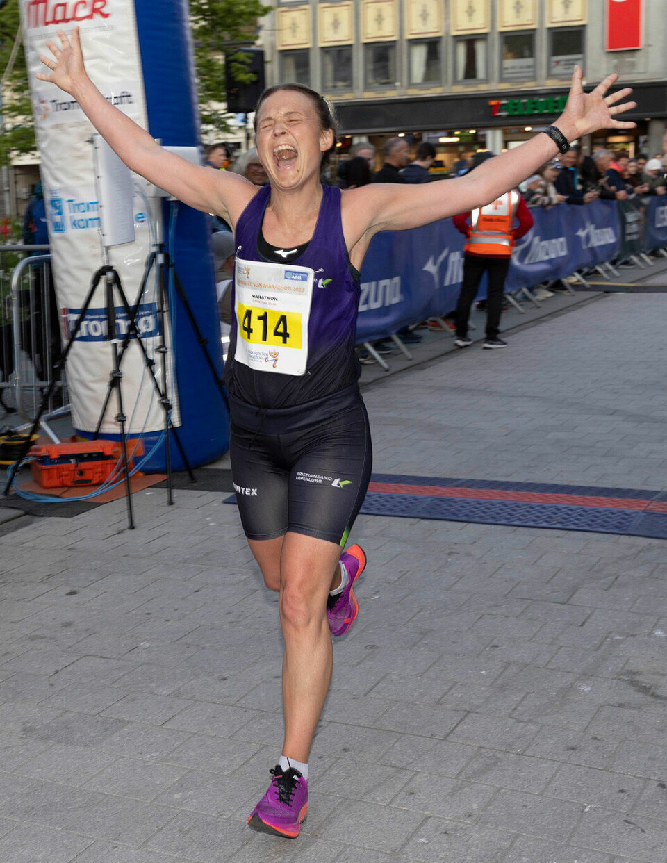 Forsvarte fjorårsseieren i Midnight Sun Marathon maraton-kv-nr3.jpg