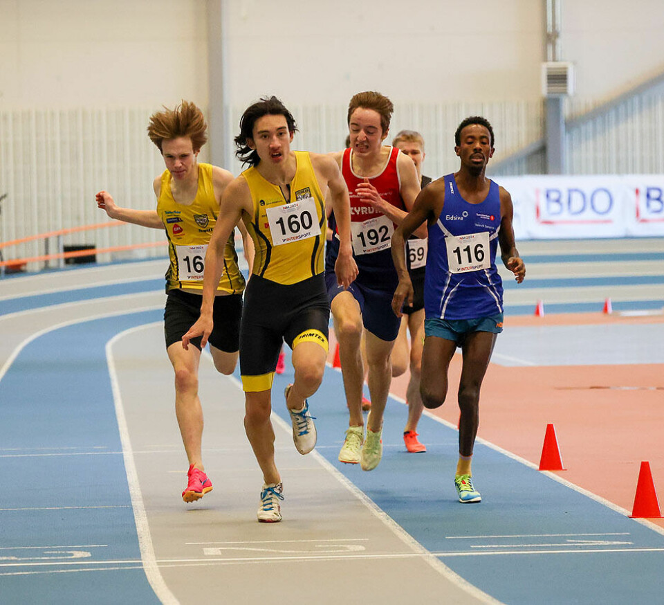 Favoritten Ole Jakob Solbu innfridde og tok NM-gullet på 800 m Målgang_Heat_1.jpg