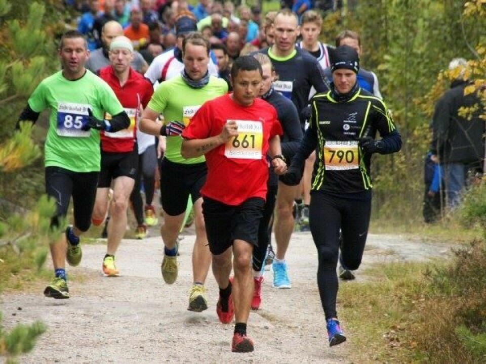 Rett etter start i årets Fredrikstadmark Rundt. 661 Ozzy Gurung og 790 Sondre Fylling er allerede i tet (foto: Rolf B. Gundersen). Rett etter start i årets Fredrikstadmark Rundt. 661 Ozzy Gurung og 790 Sondre Fylling er allerede i tet (foto: Rolf B. Gundersen).