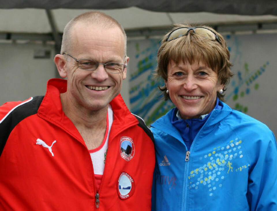 Inge Asbjørn Haugen etter maraton nr. 600: Å bli sitjande i sofaen er det farlegaste av alt Inge_Asbjørn_Oslo_2009_med_Grete_Waitz.jpg