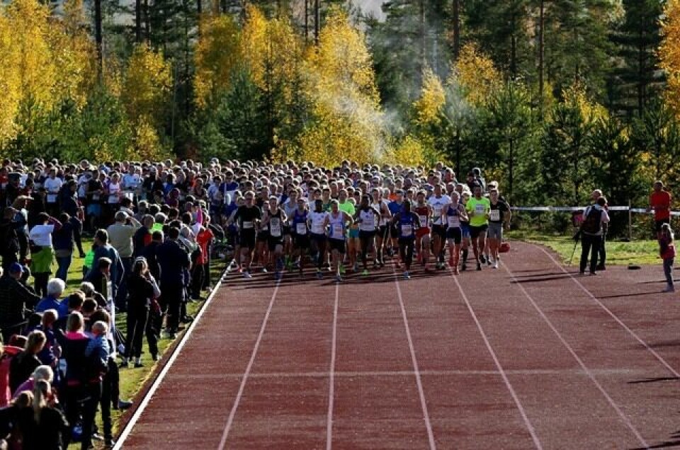 Furumomila i vakkert høstvær - Mude og S. Fissehatsion vant Furumomila2017-start10k.jpg
