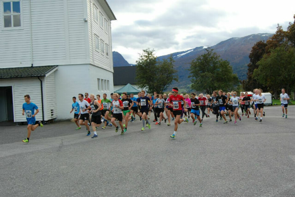 Fin avslutning på Nordfjordkarusellen Start1.jpg