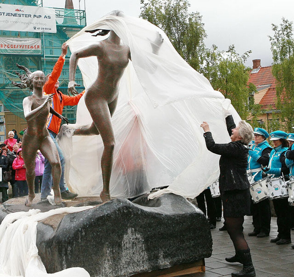 Om kongelige, en kongepingvin og en afrikansk tragedie i Tromsø Avduking_AZ3T0189.jpg