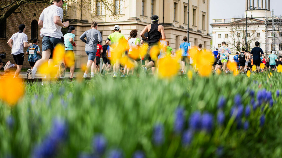 Hele 516 norske fullførte en varm utgave av Berlin Halvmaraton 240407we0408.jpg