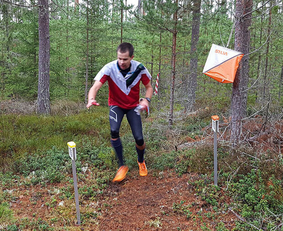 Spurtoppgjør i Huldertrampen i Løten Vegard Ølstad Dalberg i mål som vinner av Huldertrampen lang løype_2.jpg