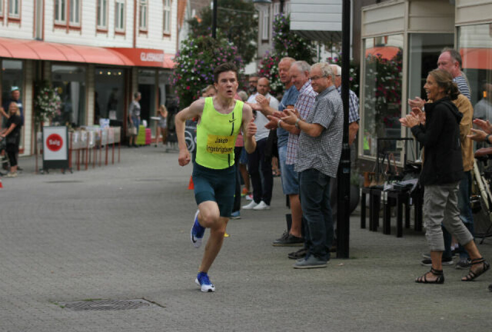 Jakob Ingebrigtsen er her ute på den andre runden i Egersund og nærmer seg mål til suveren seier. Foto: Kjetil Torgersen. Jakob Ingebrigtsen er her ute på den andre runden i Egersund og nærmer seg mål til suveren seier. Foto: Kjetil Torgersen.