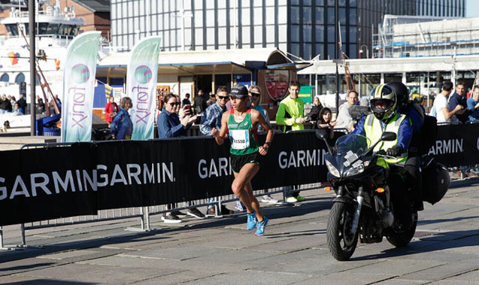 Yuki Kawauchi og Hilde Aders vant Oslo Maraton maraton_herrevinner_foran_bryggen_F6C0680.jpg